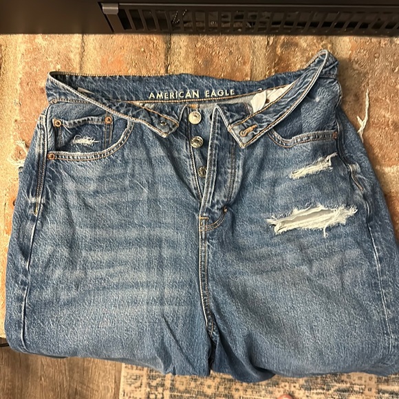Brand new without tags. American Eagle highest waist baggy straight jeans - Picture 2 of 6